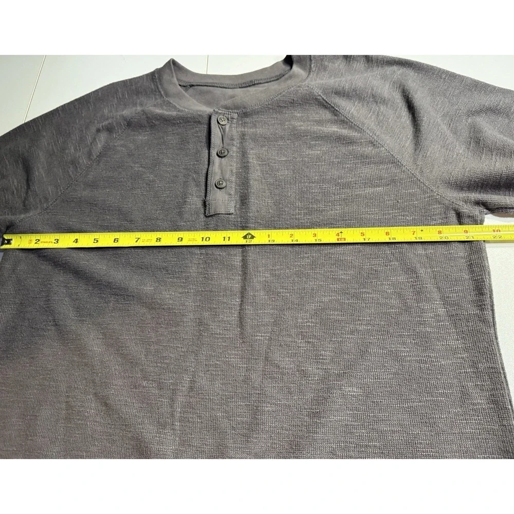 St. John's Bay‎ Outdoor Henley Shirt Mens Sz L Gray Textured Cotton Blend NEW